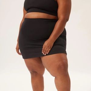 ISO SIZE XL OR XXL (girlfriend collective)